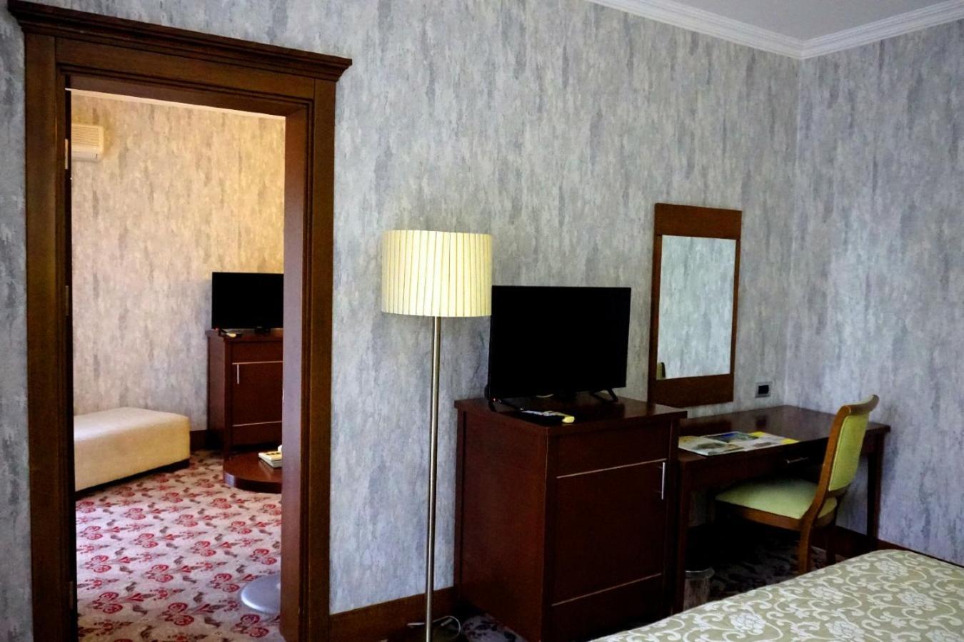 Queen Thermal Resort Hotel Emet Екстериор снимка